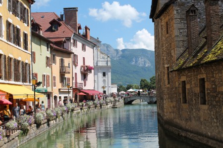 Les rues au alentour du palais